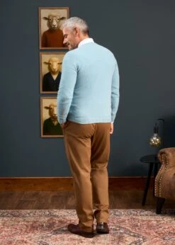Hampshire Lambswool Jumper In Blue Seal - Classic Fit -Alan Paine Fashion Store 050A65 HAMPSHIRE CLASSIC SADDLE SHOULDER VEE BLUE SEAL 04