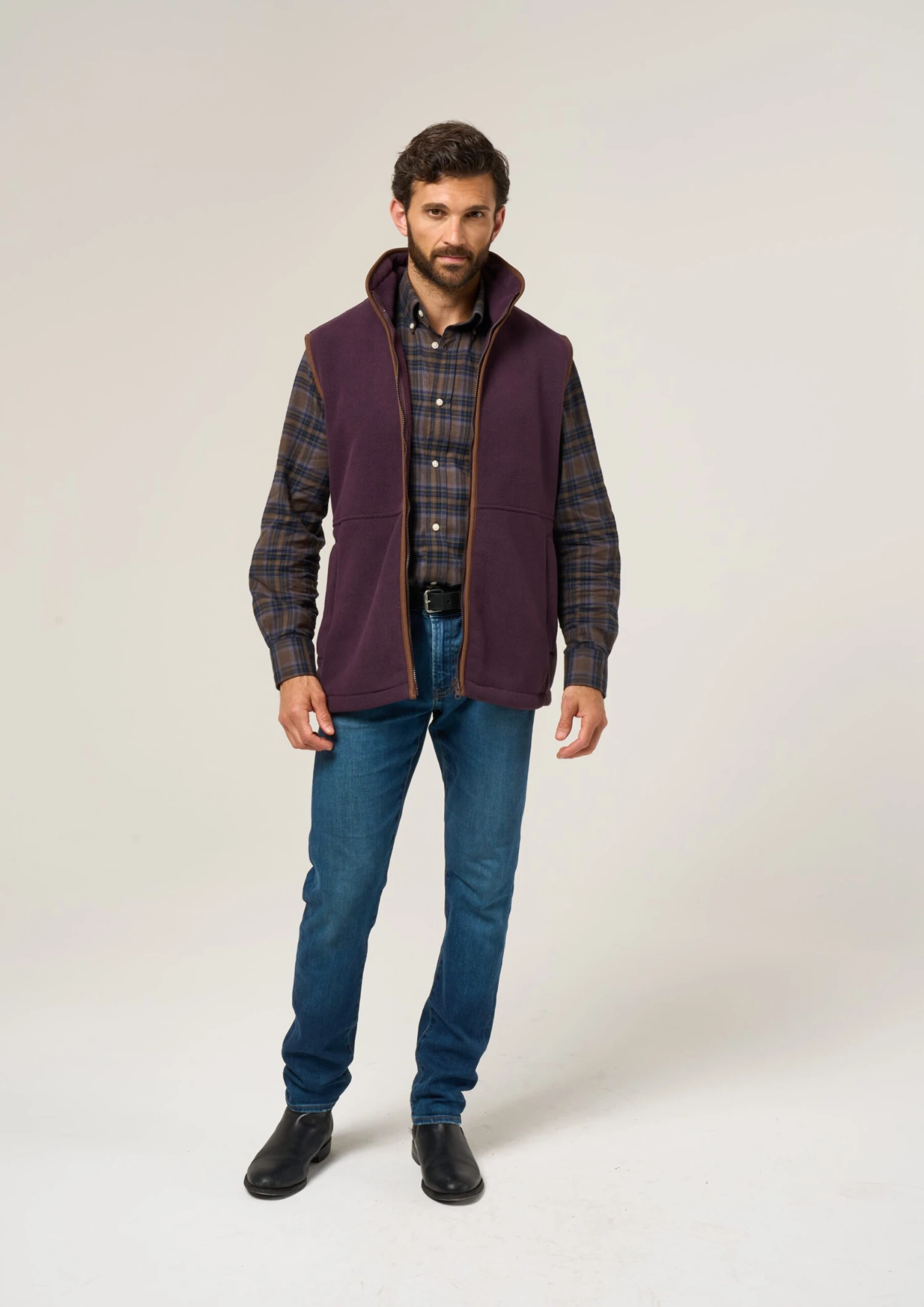 Aylsham Men's Fleece Gilet In Plum - Regular Fit 3 Aylsham Men's Fleece Gilet In Plum - Regular Fit - Image 3
