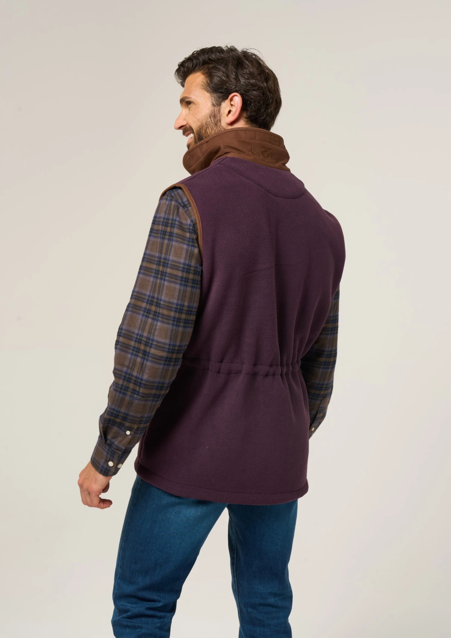 Aylsham Men's Fleece Gilet In Plum - Regular Fit 4 Aylsham Men's Fleece Gilet In Plum - Regular Fit - Image 4