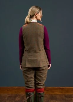 Combrook Ladies Tweed Shooting Waistcoat In Willow - Regular Fit -Alan Paine Fashion Store Combrook Ladies Tweed Shooting Waistcoat Willow 3