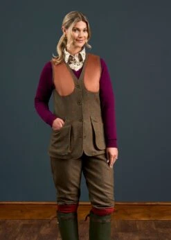 Combrook Ladies Tweed Shooting Waistcoat In Willow - Regular Fit -Alan Paine Fashion Store Combrook Ladies Tweed Shooting Waistcoat Willow 4