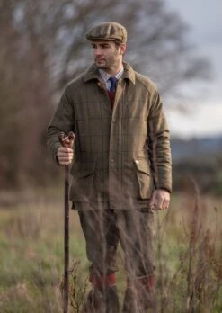 Combrook Men's Waterproof Tweed Coat In Thyme - Regular Fit 11 Combrook Men's Waterproof Tweed Coat In Thyme - Regular Fit -Alan Paine Fashion Store Combrook Mens Tweed Shooting Coat Thyme LH 5