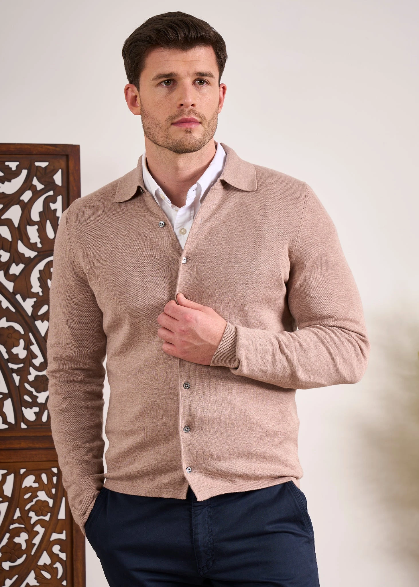Medstead Men's Long Sleeve Shirt In Coffee 4 Medstead Men's Long Sleeve Shirt In Coffee - Image 4