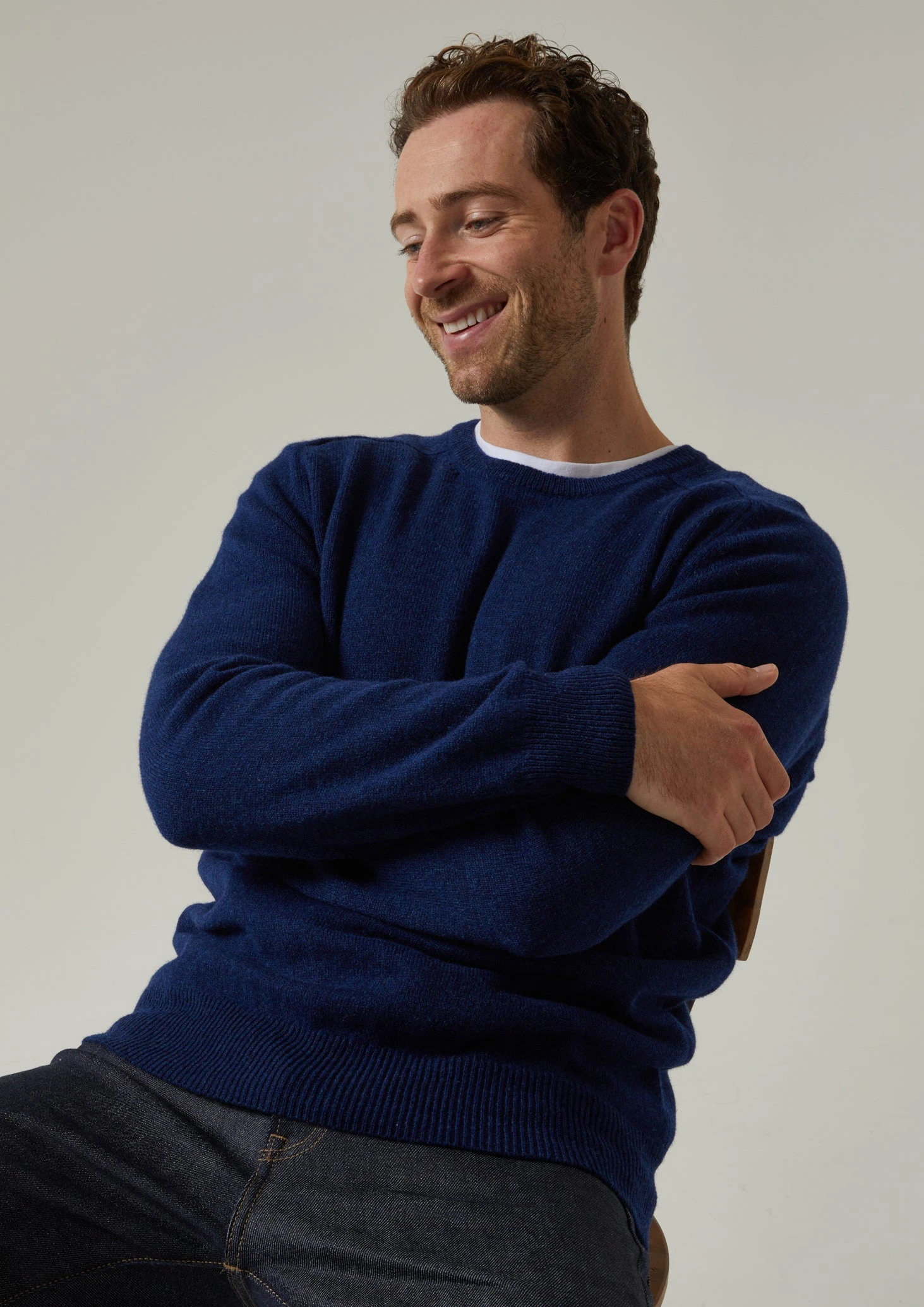 Dorset Men's Lambswool Jumper In Indigo - Classic Fit 5 Dorset Men's Lambswool Jumper In Indigo - Classic Fit - Image 5