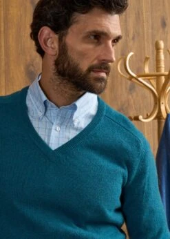 Hampshire Lambswool Jumper In Grecian Sea - Classic Fit 10 Hampshire Lambswool Jumper In Grecian Sea - Classic Fit -Alan Paine Fashion Store Hampshire Lambswool Jumper Grecian 4