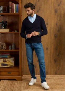 Hampshire Lambswool Jumper In Navy - Classic Fit -Alan Paine Fashion Store Hampshire Lambswool Jumper Navy 3