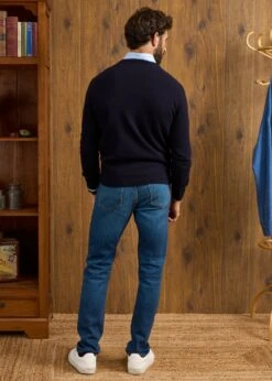 Hampshire Lambswool Jumper In Navy - Classic Fit -Alan Paine Fashion Store Hampshire Lambswool Jumper Navy 4