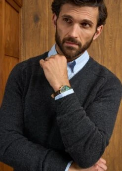 Kilsyth Men's Lambswool Jumper In Charcoal - Regular Fit -Alan Paine Fashion Store Kilsyth Lambswool Vee Neck Jumper Charcoal 5