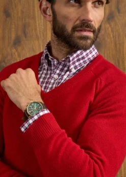 Kilsyth Men's Lambswool Jumper In Dubonnet - Regular Fit 13 Kilsyth Men's Lambswool Jumper In Dubonnet - Regular Fit -Alan Paine Fashion Store Kilsyth Lambswool Vee Neck Jumper Dubbonet 5