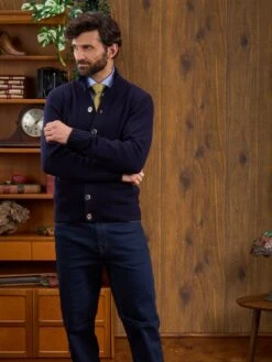 Landford Men's Lambswool Buttoned Jumper In Navy - Regular Fit 9 Landford Men's Lambswool Buttoned Jumper In Navy - Regular Fit -Alan Paine Fashion Store Landford Mock Cardigan Navy 4
