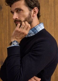 Lenzie Men's Lambswool Jumper In Navy Jumper - Regular Fit -Alan Paine Fashion Store Lenzie Lambswool Crew Neck Jumper Navy 5