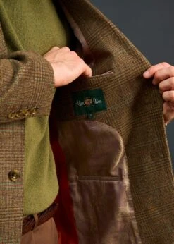 Surrey Tweed Lined Blazer In Marsh - Regular Fit 8 Surrey Tweed Lined Blazer In Marsh - Regular Fit -Alan Paine Fashion Store Mens Tweed Green Blazer 2