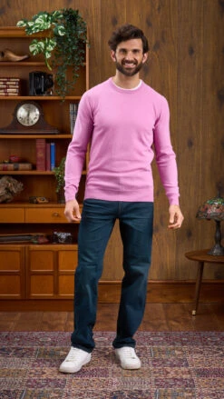 Men's Geelong Lambswool Crew Neck Jumper In Pink Haze - Regular Fit -Alan Paine Fashion Store Pink Crew Neck Jumper 3