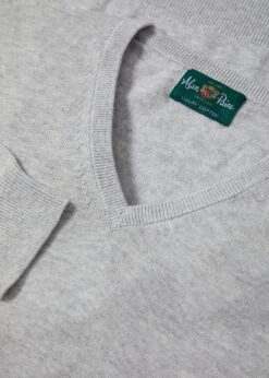 Rothwell Cotton Cashmere Jumper In Dove 8 Rothwell Cotton Cashmere Jumper In Dove -Alan Paine Fashion Store Rothwell Cotton Cashmere Vee Neck Jumper Grey