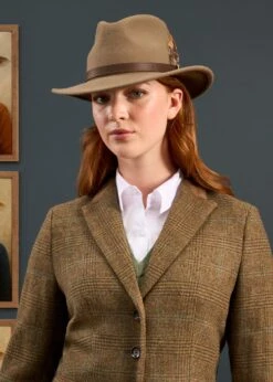Surrey Ladies Tweed Blazer In Marsh - Regular Fit 11 Surrey Ladies Tweed Blazer In Marsh - Regular Fit -Alan Paine Fashion Store Surrey Ladies Tweed Blazer Marsh 5
