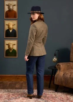 Surrey Ladies Tweed Blazer In Seabrook - Regular Fit 8 Surrey Ladies Tweed Blazer In Seabrook - Regular Fit -Alan Paine Fashion Store Surrey Ladies Tweed Blazer Seabrook 4