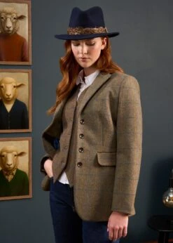 Surrey Ladies Tweed Blazer In Seabrook - Regular Fit 11 Surrey Ladies Tweed Blazer In Seabrook - Regular Fit -Alan Paine Fashion Store Surrey Ladies Tweed Blazer Seabrook 5