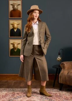 Surrey Ladies Tweed Culottes In Seabrook -Alan Paine Fashion Store Surrey Ladies Tweed Cullotes Seabrook 3