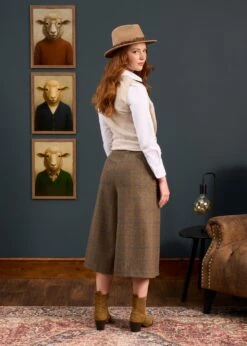 Surrey Ladies Tweed Culottes In Seabrook -Alan Paine Fashion Store Surrey Ladies Tweed Cullotes Seabrook 4