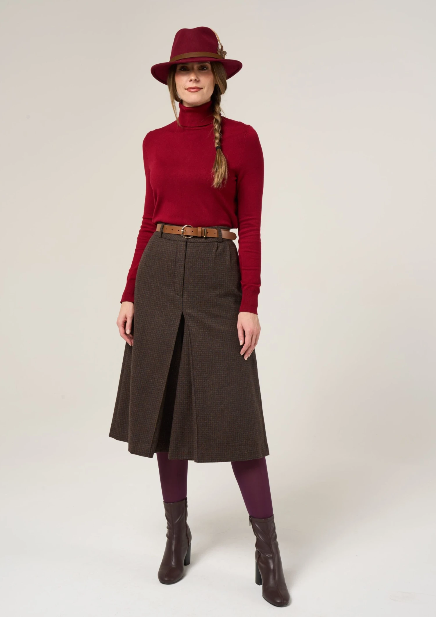 Surrey Ladies Tweed Culottes In Bramble 2 Surrey Ladies Tweed Culottes In Bramble - Image 2