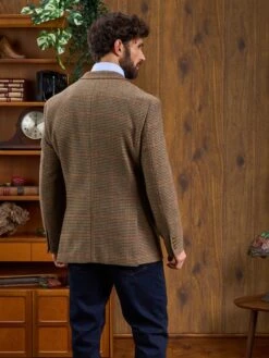 Surrey Tweed Lined Blazer In Sycamore - Regular Fit 9 Surrey Tweed Lined Blazer In Sycamore - Regular Fit -Alan Paine Fashion Store Surrey Tweed Blazer Mens Sycamore 2
