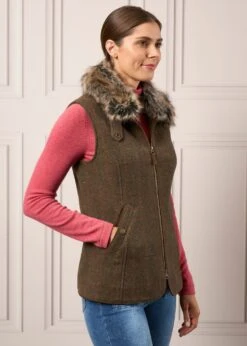 Surrey Ladies Tweed Gilet In Hemlock -Alan Paine Fashion Store ap prduct studio images aw24 21
