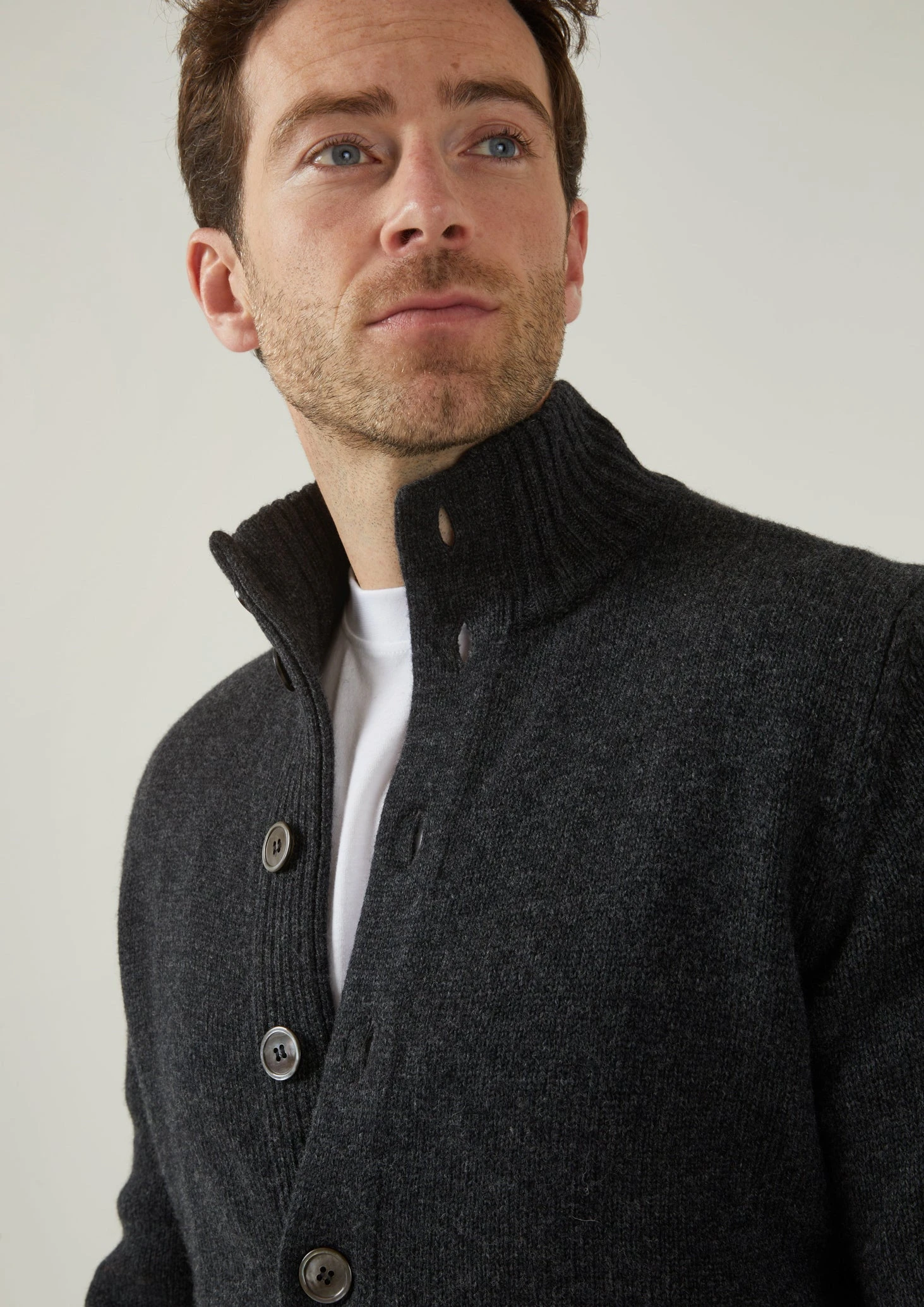 Landford Men's Lambswool Buttoned Jumper In Charcoal - Regular Fit 4 Landford Men's Lambswool Buttoned Jumper In Charcoal - Regular Fit - Image 4