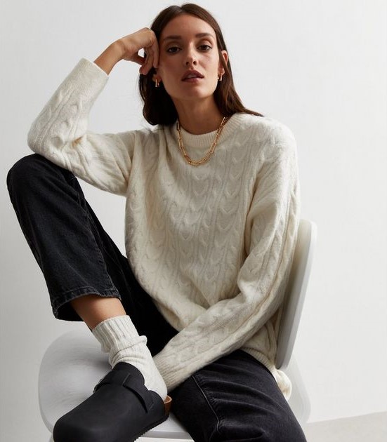 Alan Paine Fashion Store -Alan Paine Fashion Store off white cable knit longline jumper